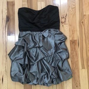 * Dressbarn dress size 16 silver/black